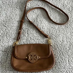 Tory Burch Amanda Crossbody purse